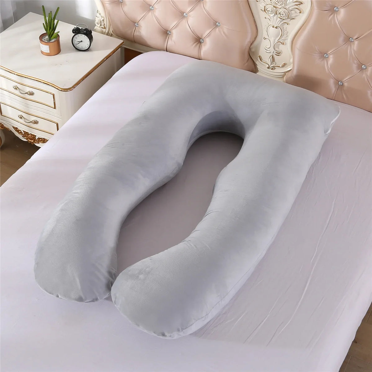 U-Shape Pregnancy Pillow - Enhanced Comfort for Expecting Mothers, Nursing Support, and Breastfeeding Cushion