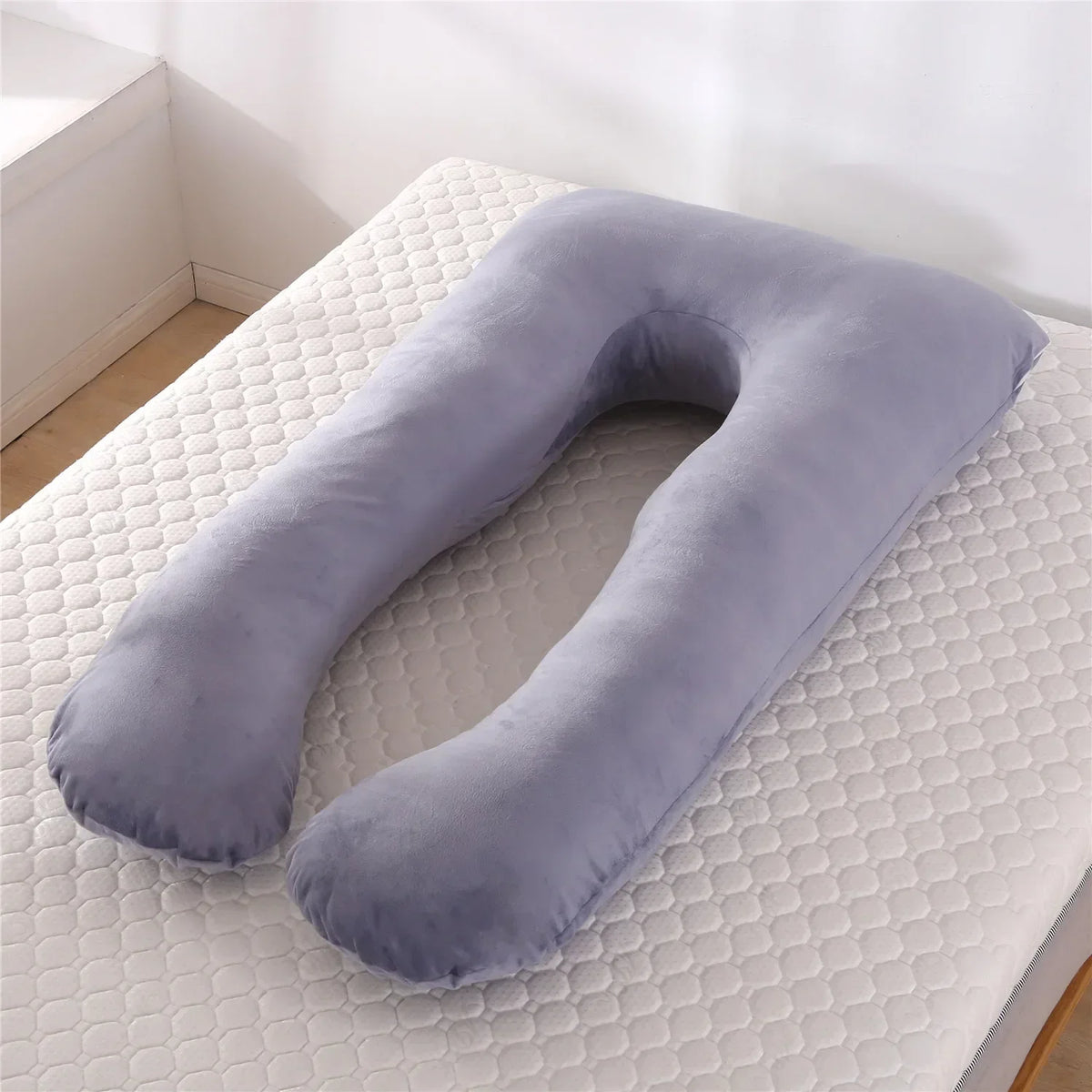 U-Shape Pregnancy Pillow - Enhanced Comfort for Expecting Mothers, Nursing Support, and Breastfeeding Cushion